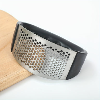 1pc Garlic Crusher Manual Ring Black Vegetable Cutter Kitchen Vegetable And Fruit Gadgets Masher Stainless Steel Garlic Press Chopping Accessories for restaurants/supermarkets